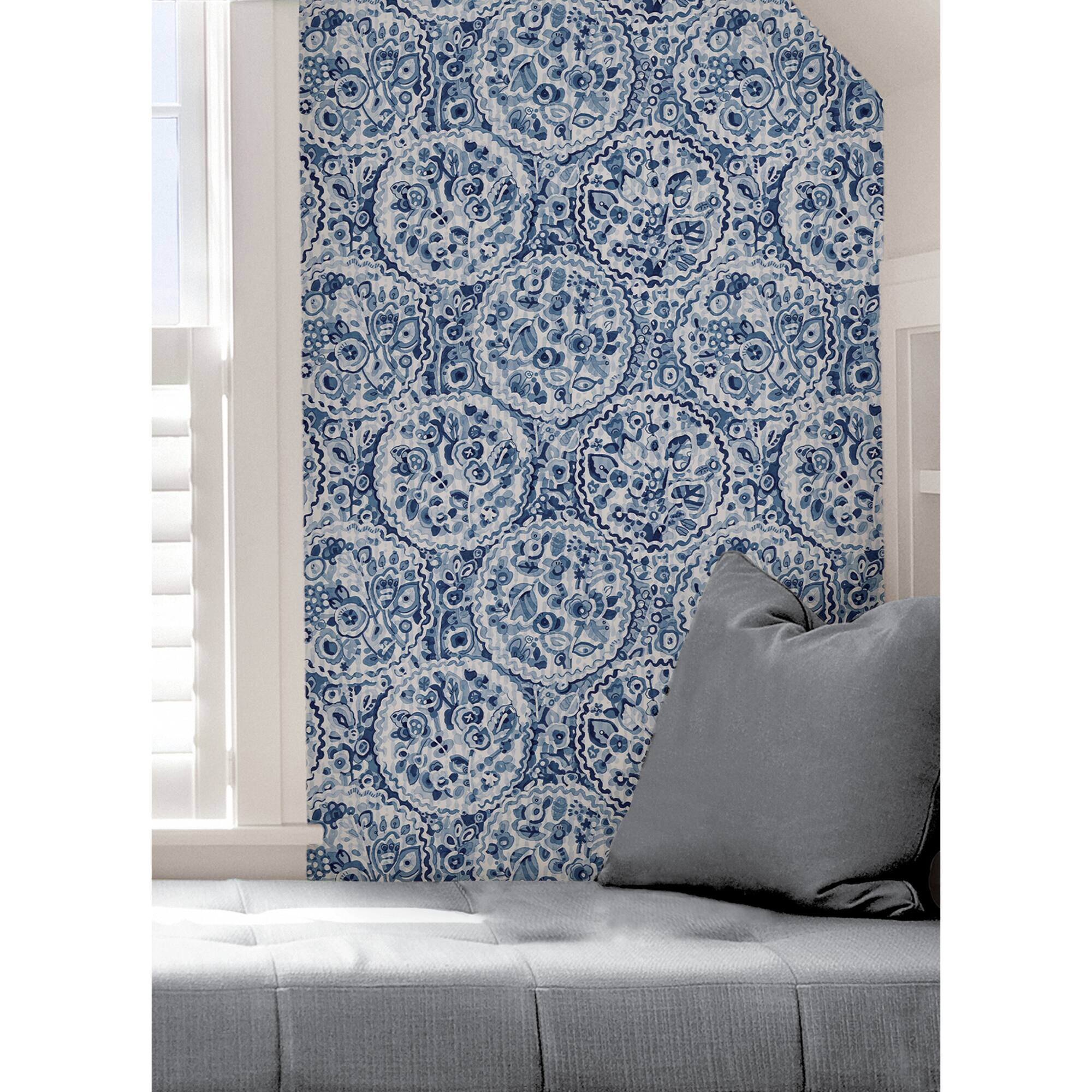 Caroline et Bettina Blue Camille Peel & Stick Wallpaper